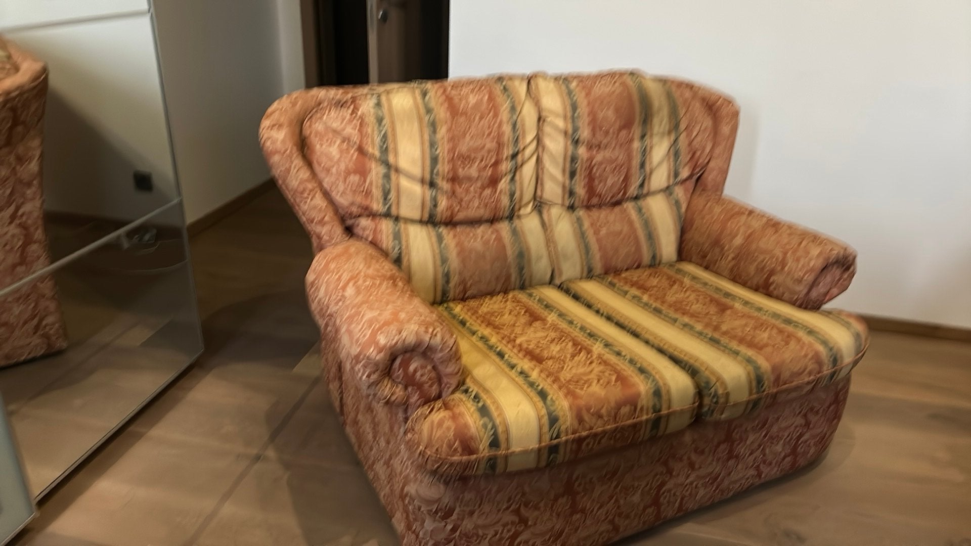 Klassieke 2 zit gratis, Huis en Inrichting, Ophalen, Gebruikt, Tweepersoons