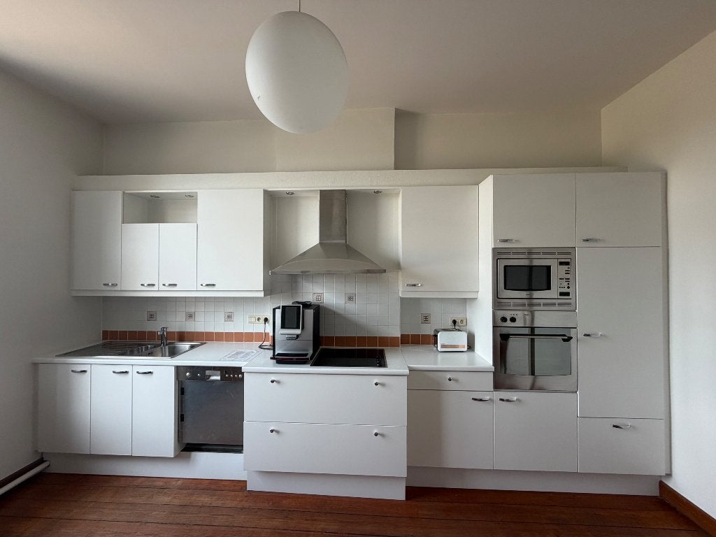 Cuisine, Ophalen, Wit, Enkelwandige keuken, Zo goed als nieuw