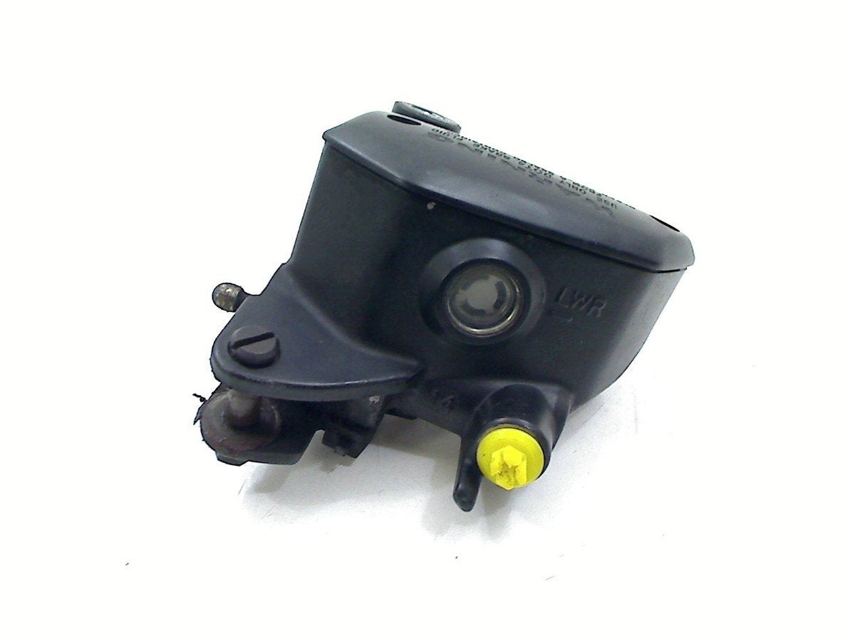 FREIN MAITRE CYLINDRE AVANT Kawasaki, Motos, Dhr. S. di Majo, Utilisé, Info@cama-motorparts.nl, P.J. Troelstraweg 8 8
3144 CX  MAASSLUIS, NL
