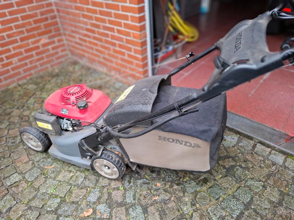 Honda HRX 426 benzinegrasmaaier. Zelftrekker, Ophalen
