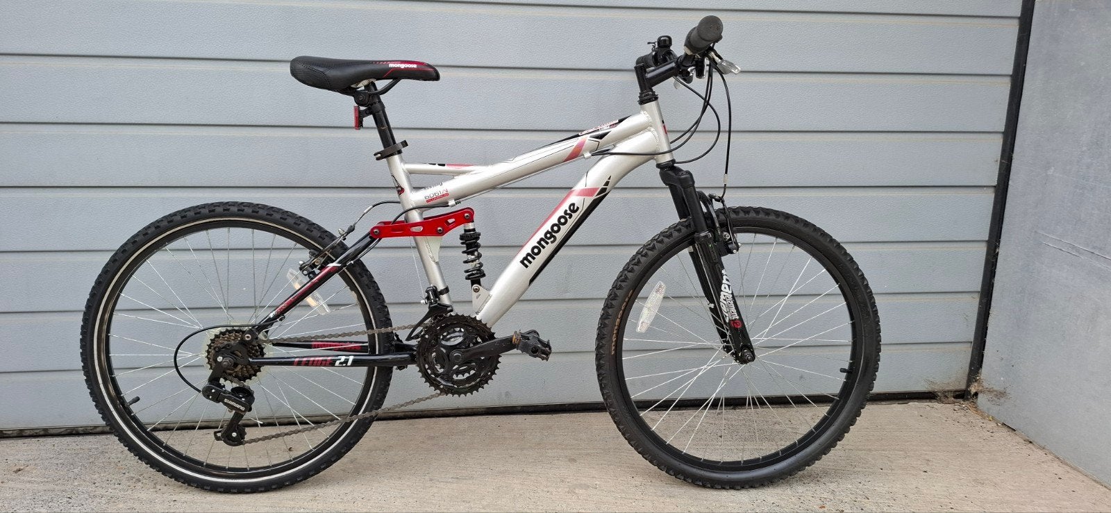 Mongoose Ledge 2.1 (VTT junior de 24 pouces), Autres marques, Frein sur jante, Comme neuf, Enlèvement