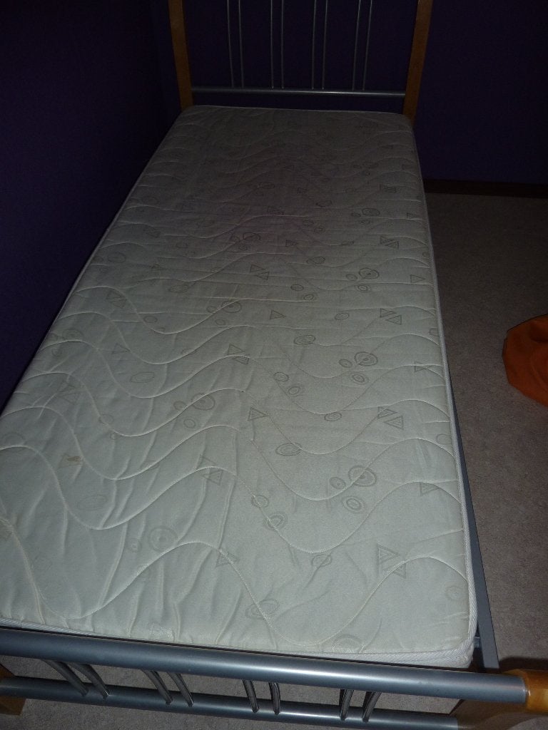 LIT 1 PERS NEUF, Maison & Meubles, Neuf, 90 cm, Gris, Une personne