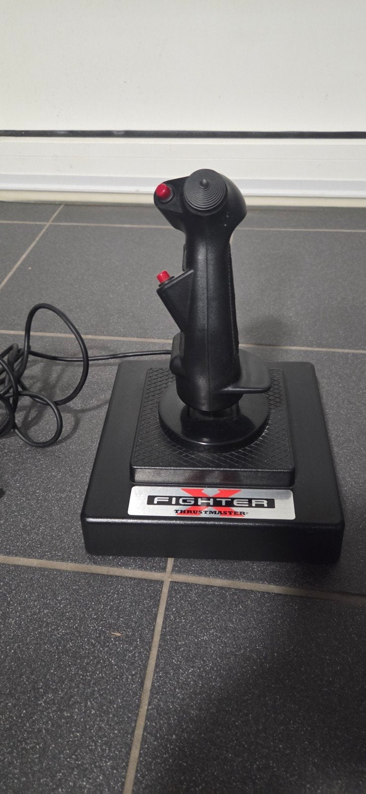 Thrustmaster X Fighter retro-joystick