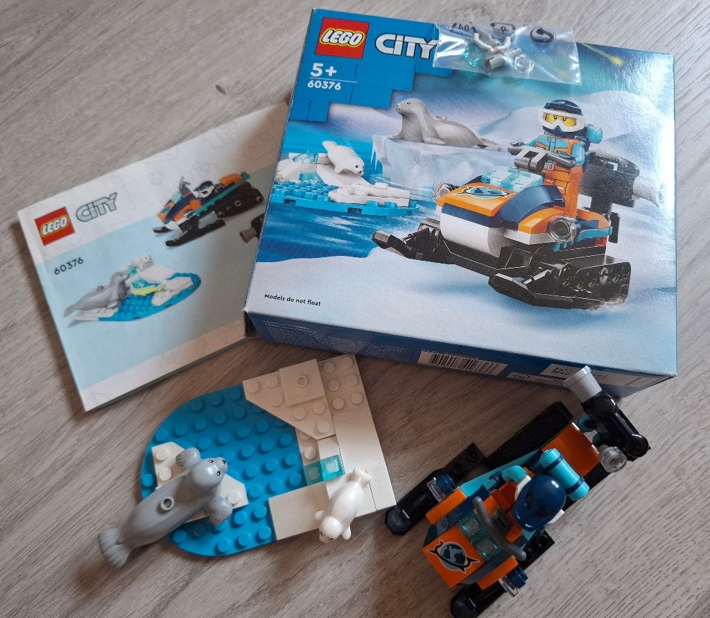 LEGO City 60376 Motoneige d'exploration de l'Arctique, Enfants & Bébés, Jouets | Duplo & Lego, City, Lego, Ensemble complet, Comme neuf