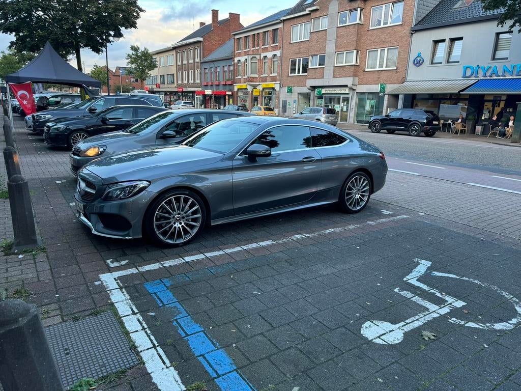 Mercedes C 220 D coupe AMG, Auto's, Mercedes-Benz, Particulier, C-Klasse, Achteruitrijcamera, Diesel, Euro 6, Coupé, 2 deurs, Automaat