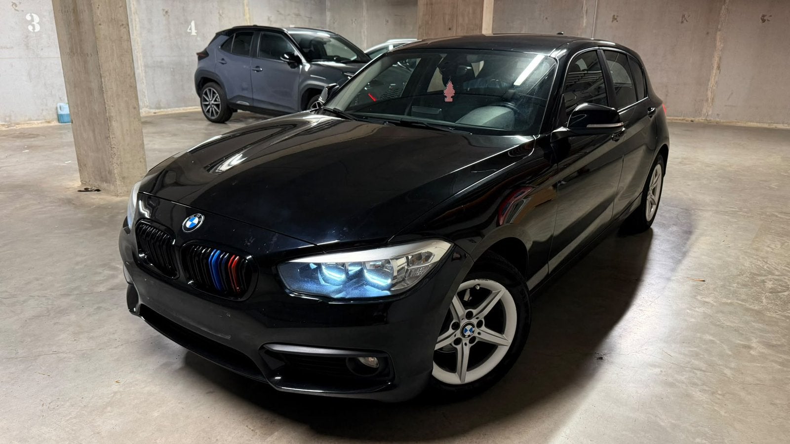BMW 118i (1.5 BENZINE) - 2015, Auto's, Bluetooth, Particulier, Te koop, Benzine