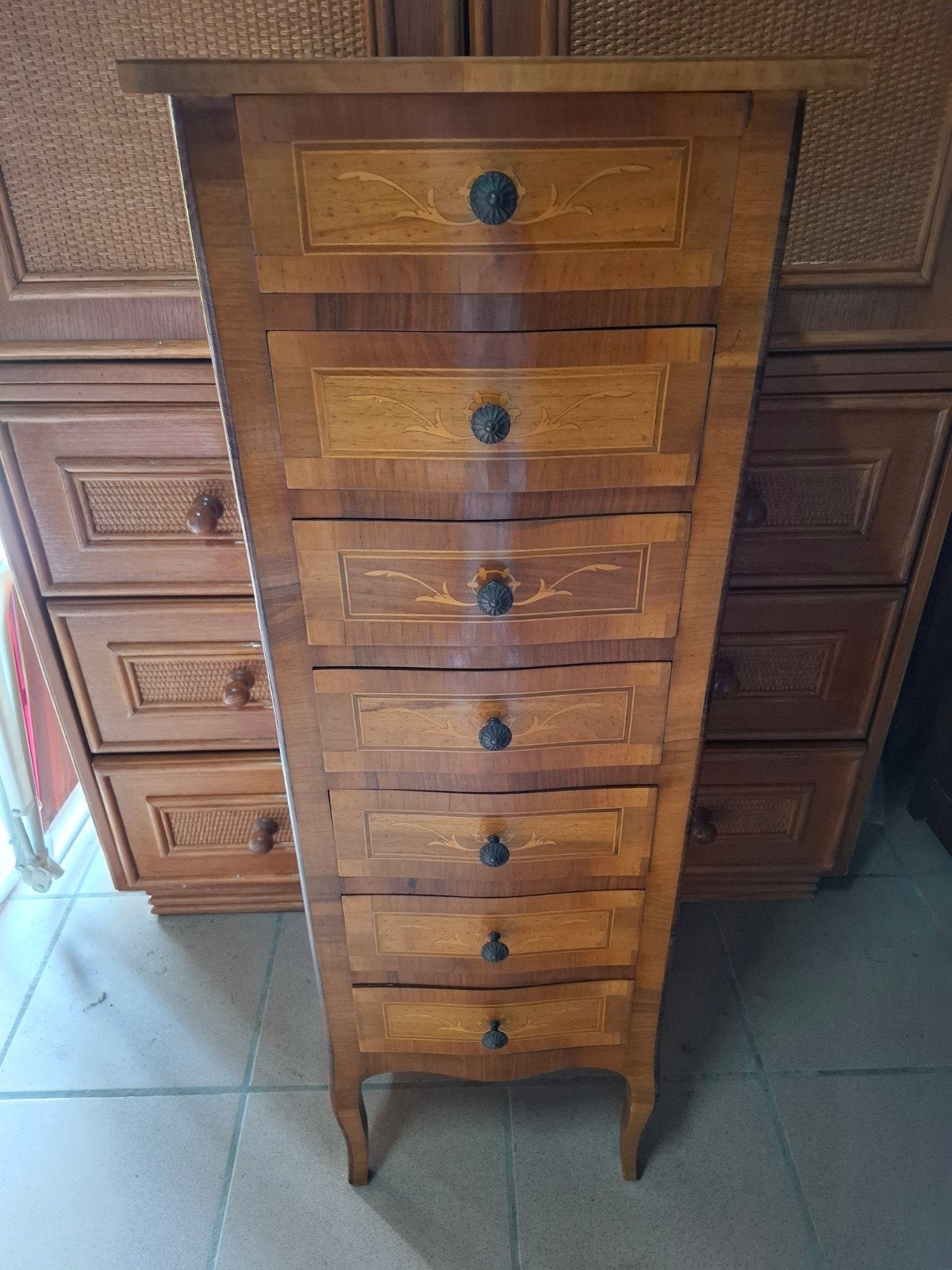 Chiffonnier 7 tiroirs en marqueterie – Style Louis XV, Antiquités & Art, Enlèvement