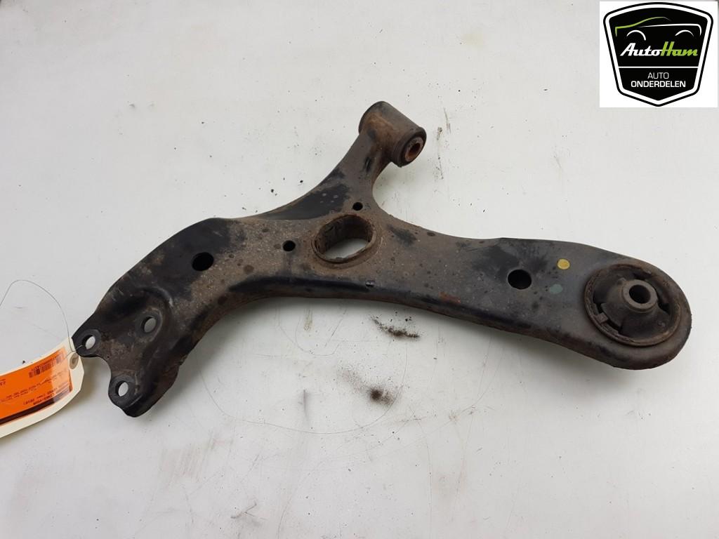 BRAS DE SUSPENSION AVANT GAUCHE (TRIANGLE) Toyota Verso, Dhr. J. Ham, Administratie@autoham.nl, Toyota, Utilisé