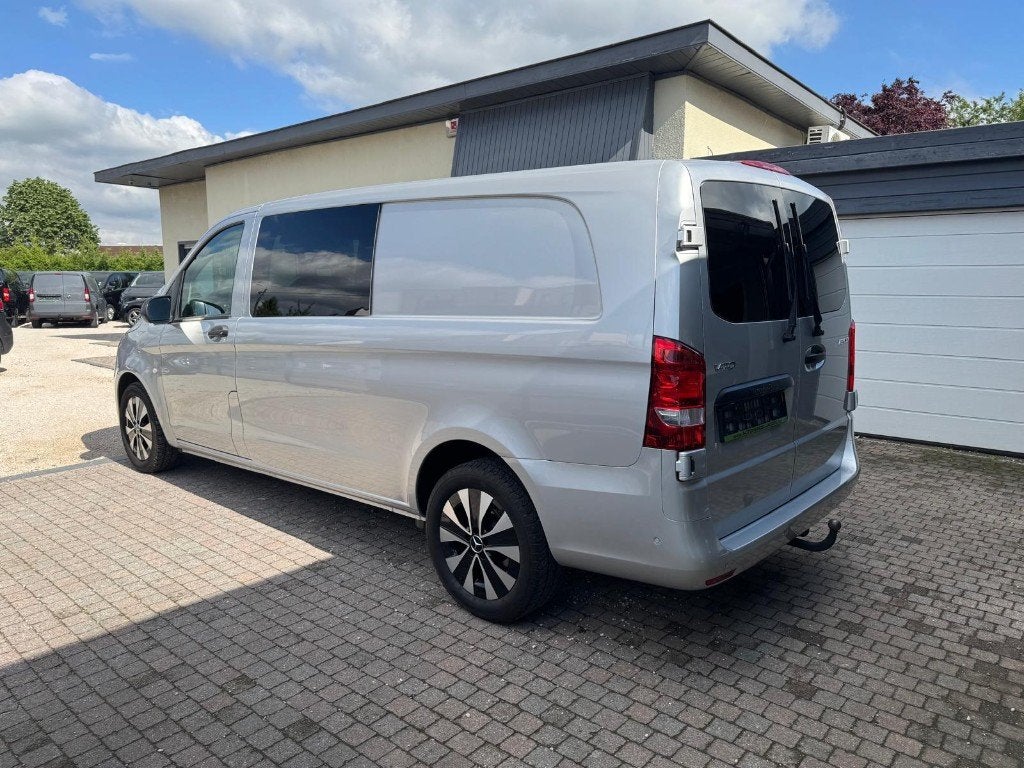 MERCEDES VITO * 119CDI * A3 * DUB CAB * AUT * 5 PLA * CAMÉRA, Autos, Achat, Euro 6, Entreprise, Carnet d'entretien