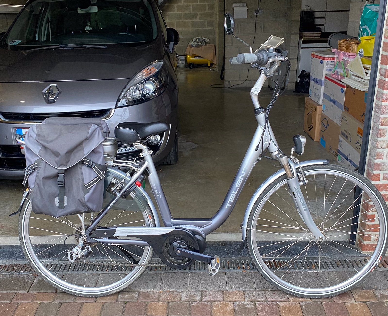 Elektrische vrouwen fiets, Ophalen, Zo goed als nieuw