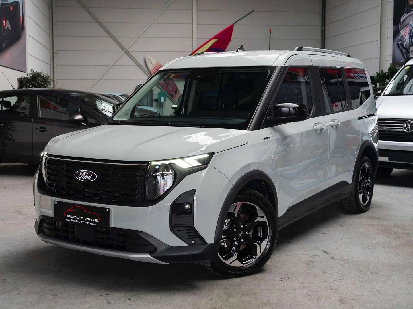 Ford Tourneo Courier Tourneo Courier 1.0 EcoBoost Active * N, Auto's, Gebruikt, Zwart, Bedrijf, 5 deurs
