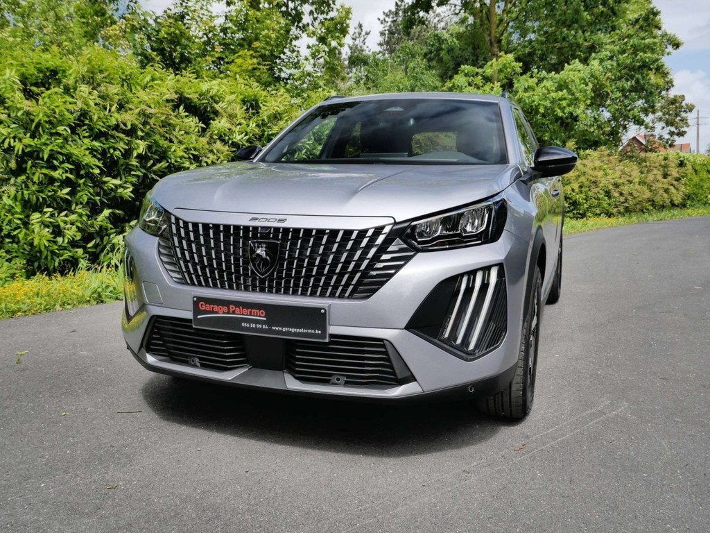 Peugeot 2008 Mild Hybrid Allure e-DCS Allure 145 PK, Autos, Peugeot, 100 kW, Argent ou Gris, Achat, Commande vocale