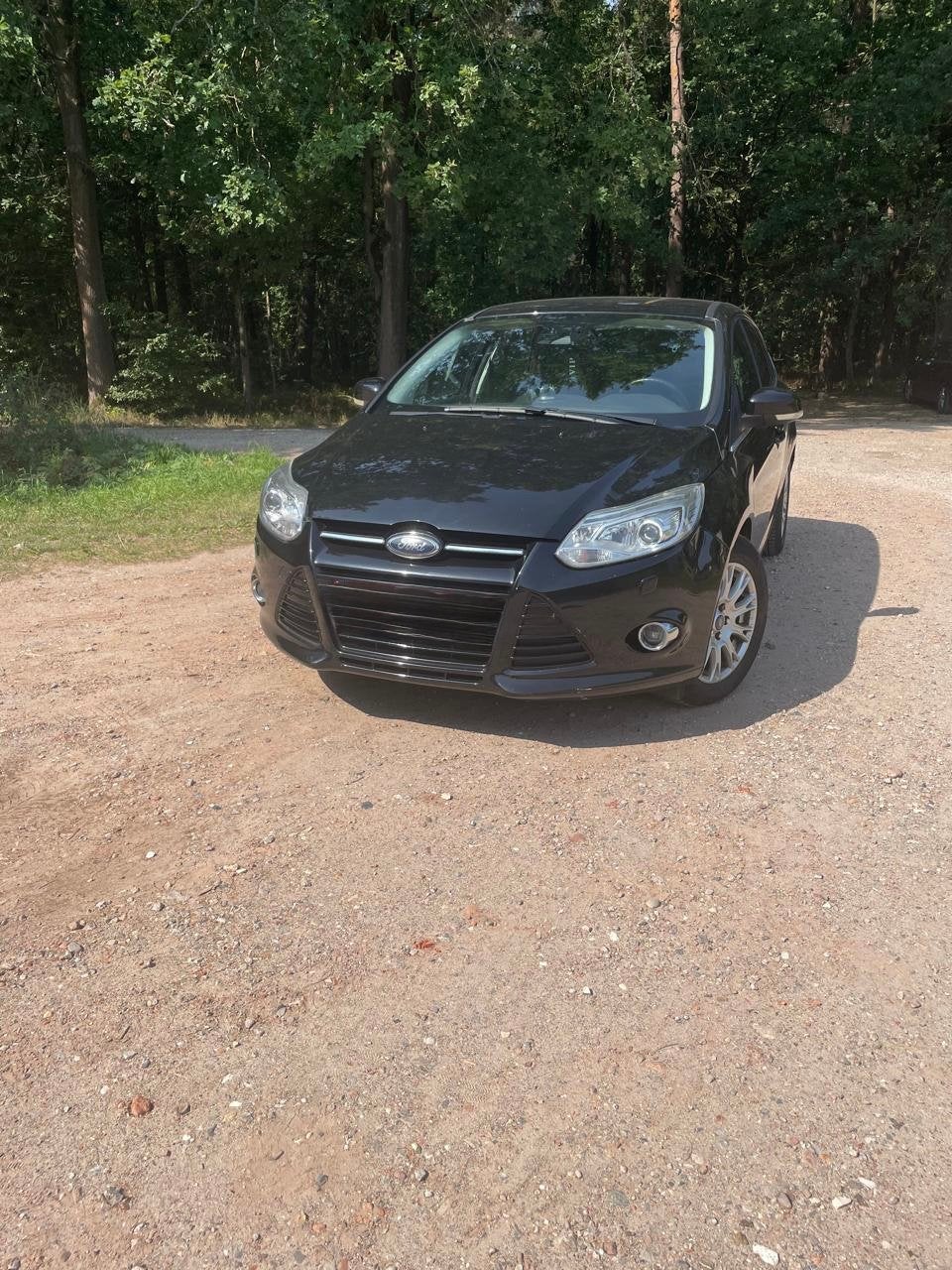Ford focus 1.6 Ecoboost, Auto's, Ford, Zwart, 4 cilinders, Leder en Stof, Zwart