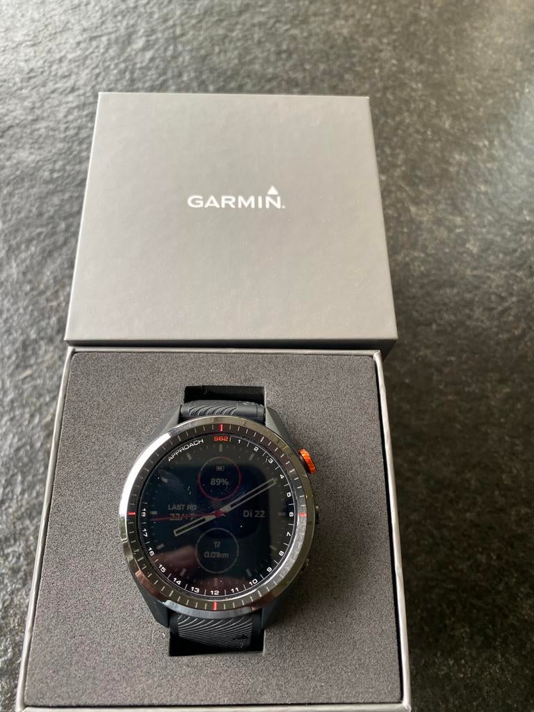 Garmin Approach S62, Ophalen