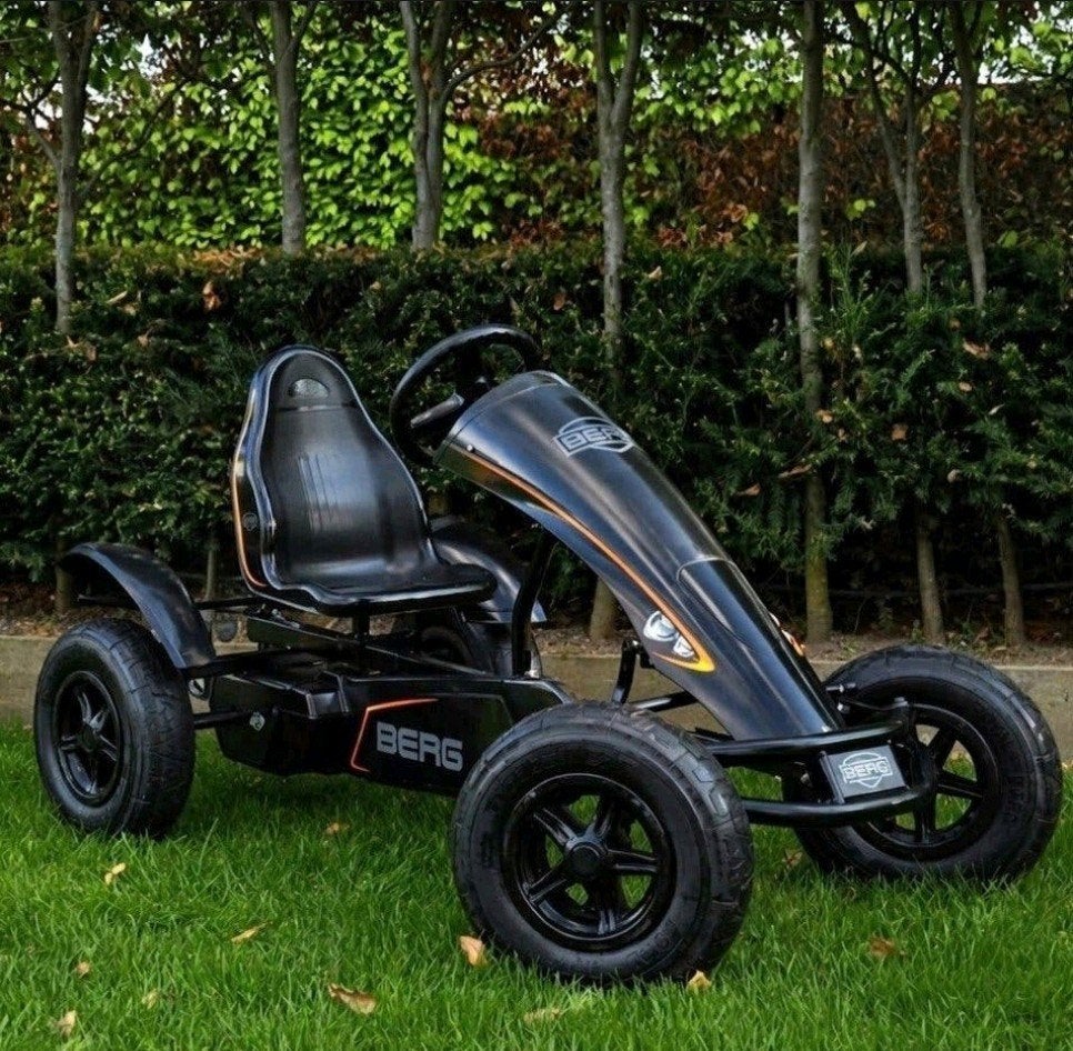Nieuwstraat berg black edition gocart, Ophalen