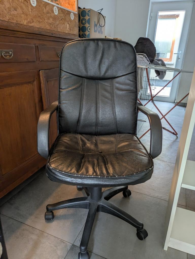 Bureaustoel te geef, Ophalen, Bureaustoel