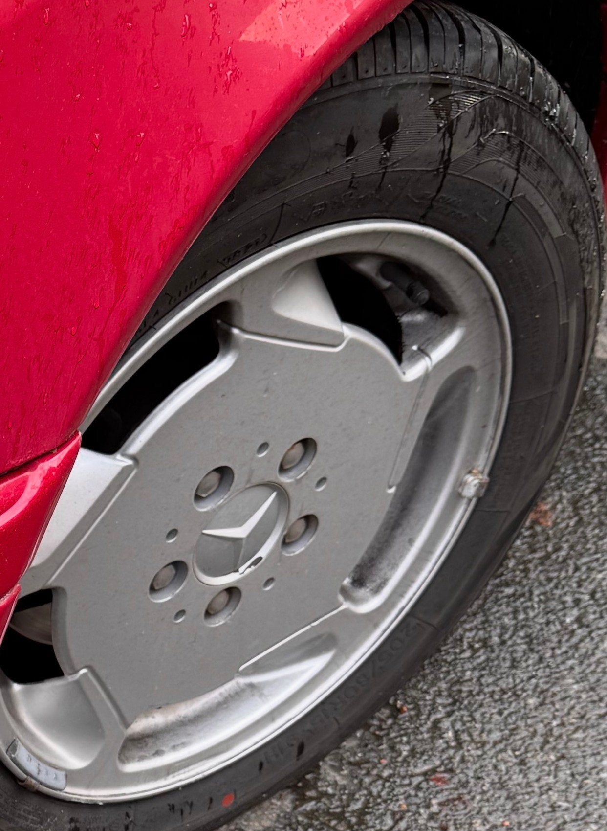 À saisir: 5 jantes d’origine Mercedes 15 pouces avec pneus, Auto-onderdelen, Banden en Velgen, Ophalen, Gebruikt, 15 inch, Banden en Velgen