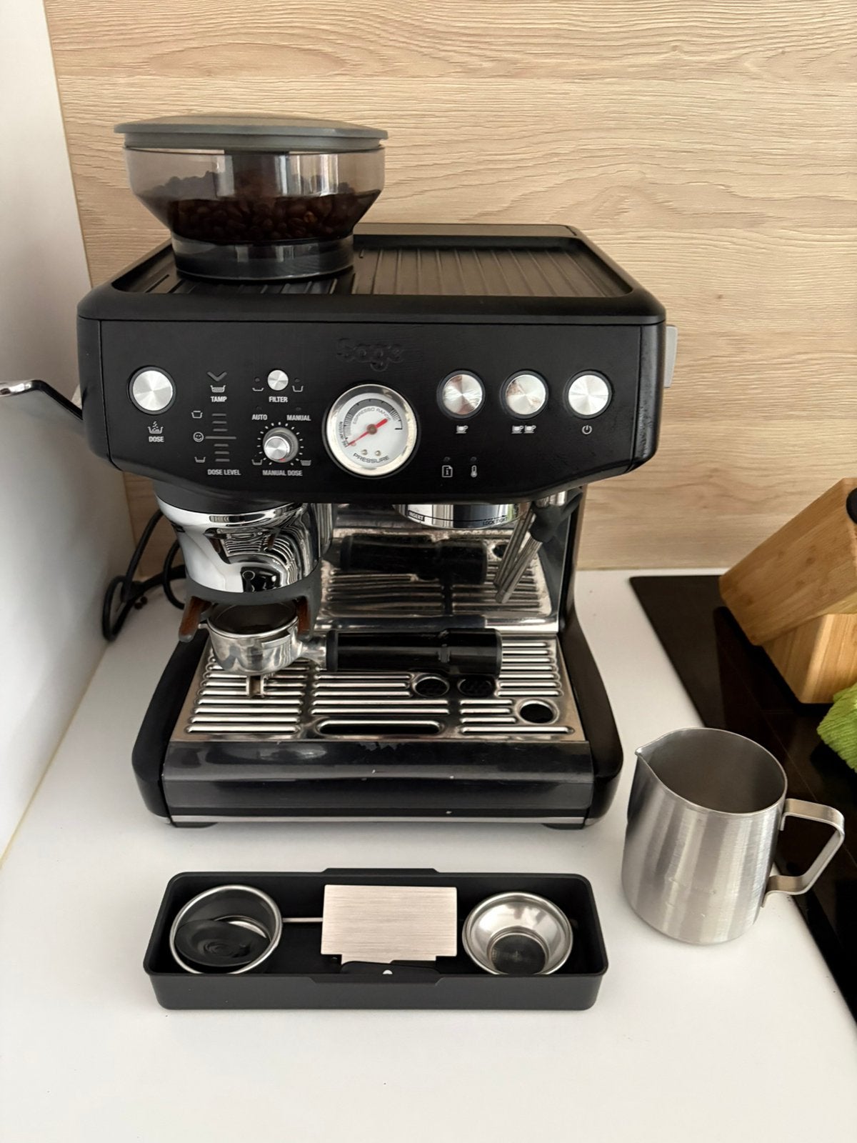 Sage barista expres impress, Elektronische apparatuur, Koffiezetapparaten, Ophalen, Gebruikt, Espresso apparaat, Koffiebonen