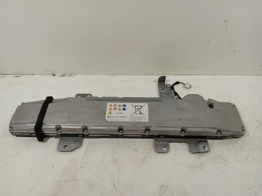 Hybride hoogspannings accu Mazda 3, Onderdelen@venauto.nl, Van der Ven Autorecycling B.V., Gebruikt, Ettenseweg 76, 4706 PB Roosendaal, The Netherlands