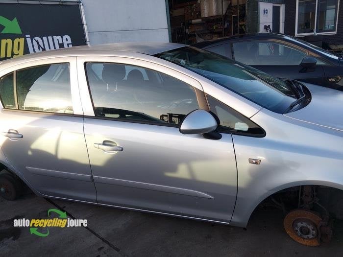 Portier 4Deurs rechts-voor van een Opel Corsa (Z157), Auto-onderdelen, Gebruikt, -, Deur, -