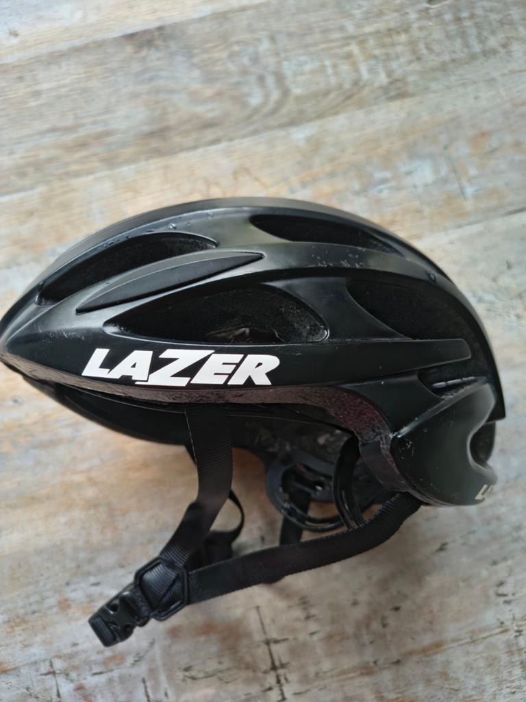 Casque de vélo noir de la marque Lazer. Taille M (55-59 CM), Enlèvement ou Envoi, M
