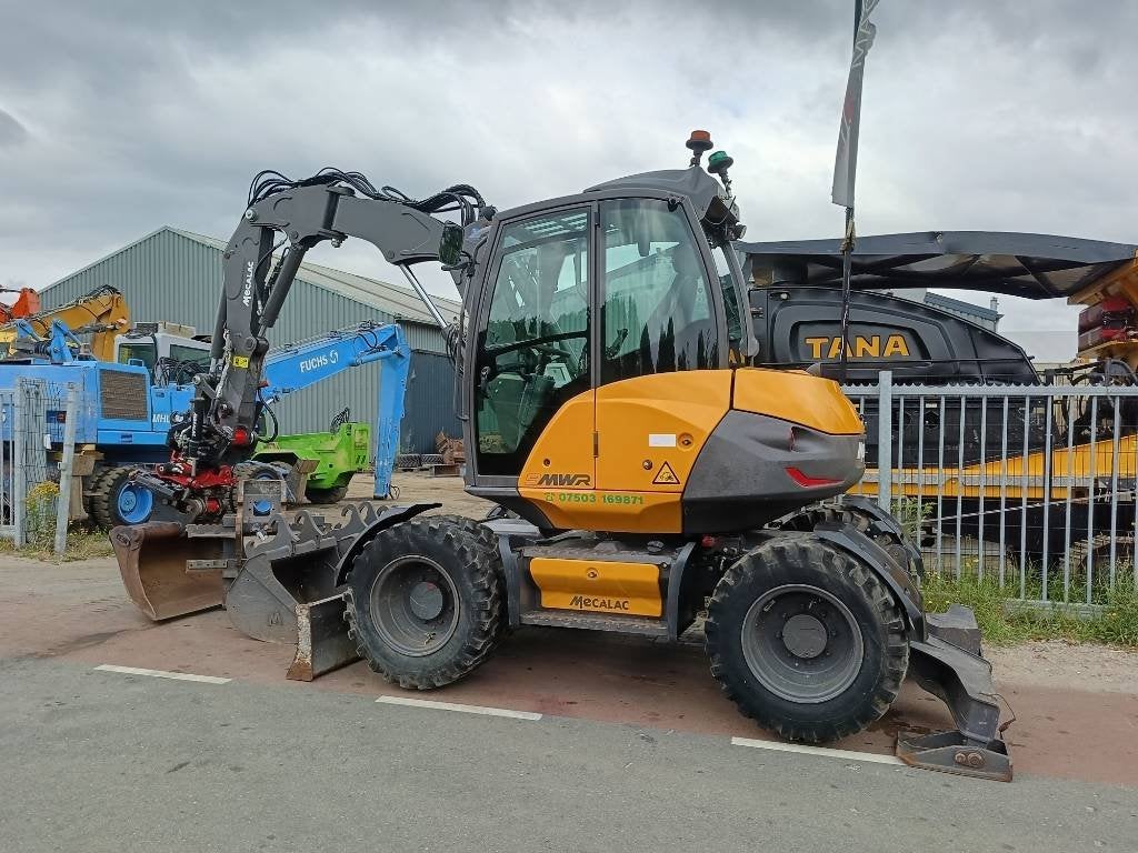 Mecalac 9 MWR + rototilt R3 + buckets/forks excavator 8Ton, Zakelijke goederen, Machines en Bouw | Kranen en Graafmachines, Graafmachine