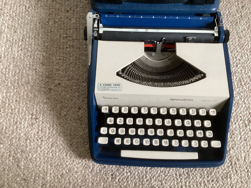 Vintage Remington schrijfmachine, Ophalen