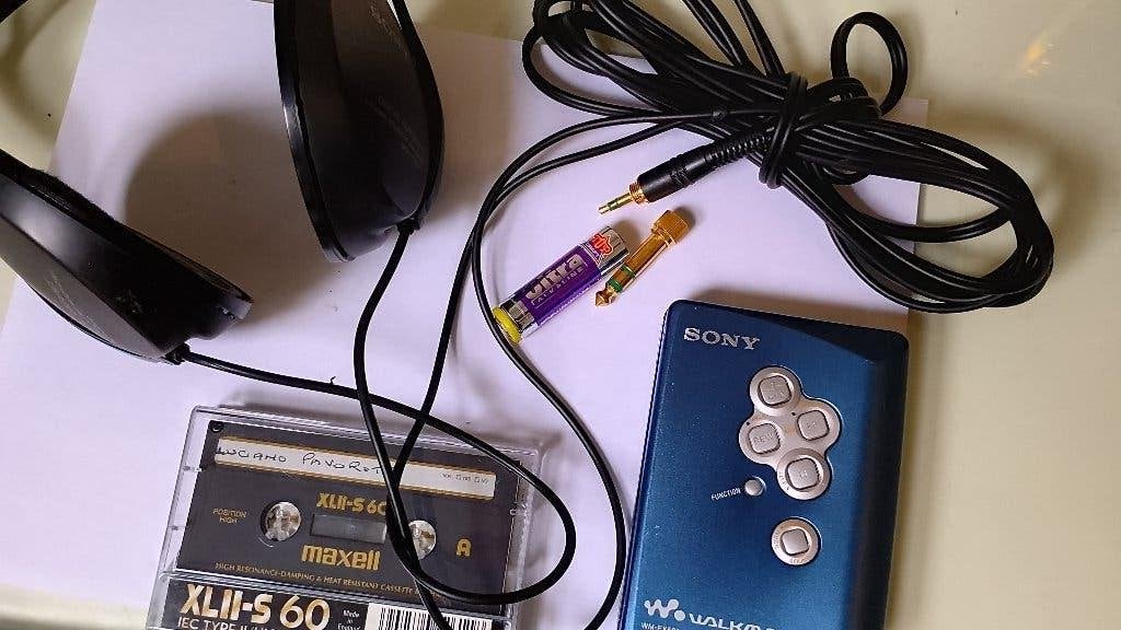 Walkman Sony WM-EX 501 + écouteurs Sony., Enlèvement ou Envoi, Walkman ou Baladeur