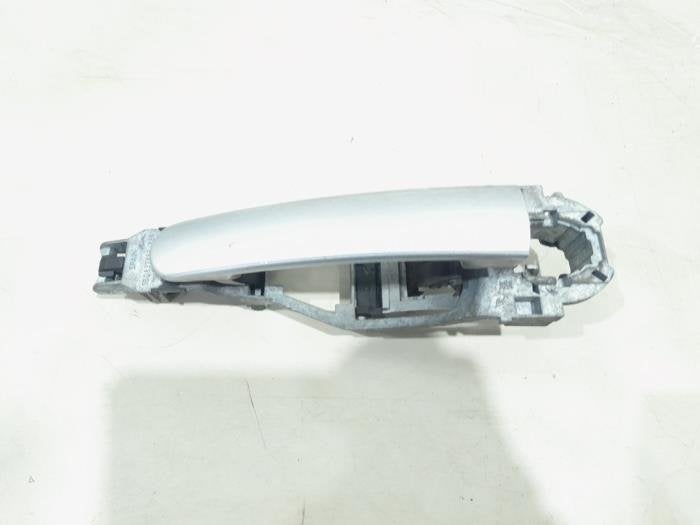 Poignée portière 4portes avant gauche d'un Volkswagen Polo, Autos : Pièces & Accessoires, Volkswagen, -, 3 mois de garantie, Utilisé