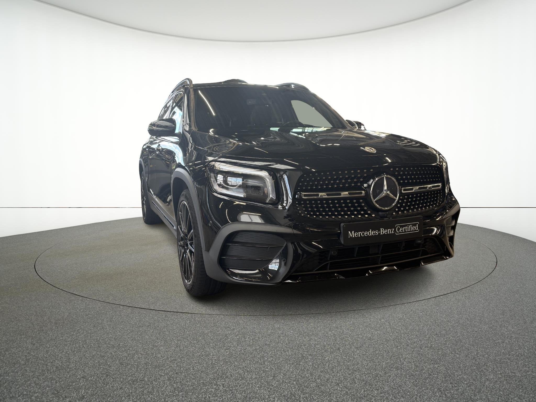 Mercedes-Benz GLB 180 d AMG Line + LEDER + PANORAMISCH DAK +, Euro 6, Entreprise, Entretenue par le concessionnaire, 5 portes