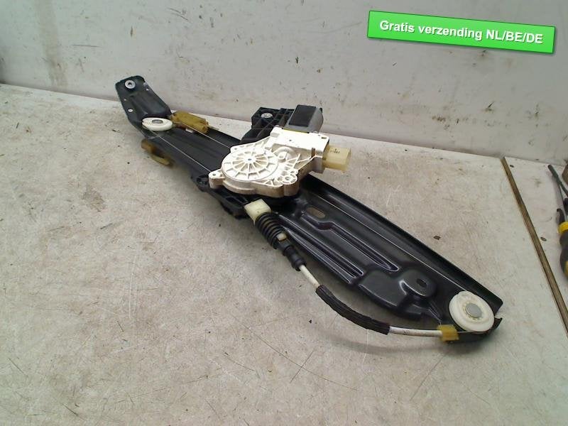 MECANISME DE VITRE ELECTRIQUE ARRIÈRE DROIT BMW (7182122), Utilisé, Petuelring 130
80809  München, DE, Arrière, BMW