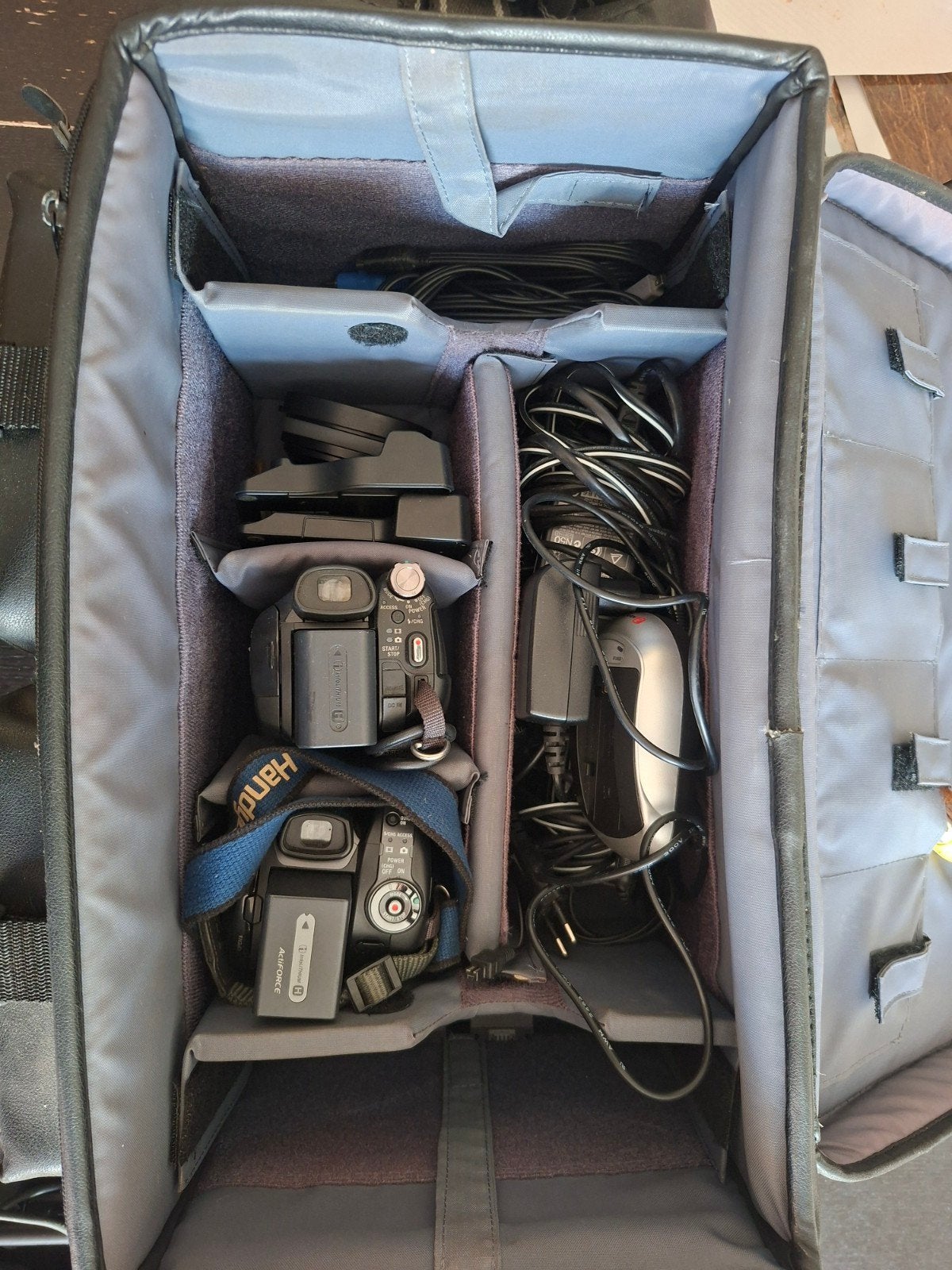 Ensemble de 2 camescopes + grand angulaire + sac de transpor, Enlèvement ou Envoi, Sony, Sony