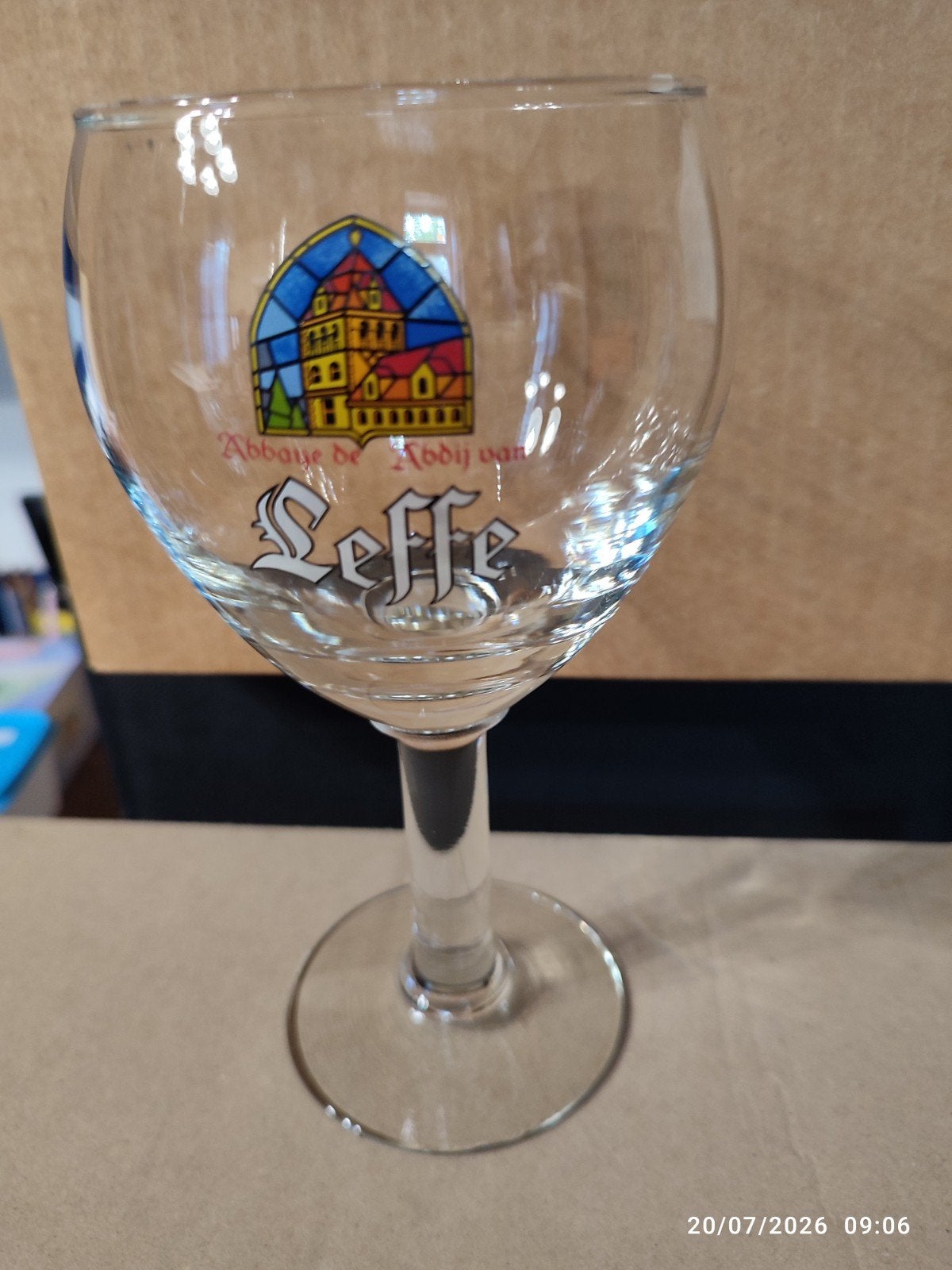 6 verres Leffe 33 cl ., Enlèvement, Comme neuf, Verre ou Verres, Leffe