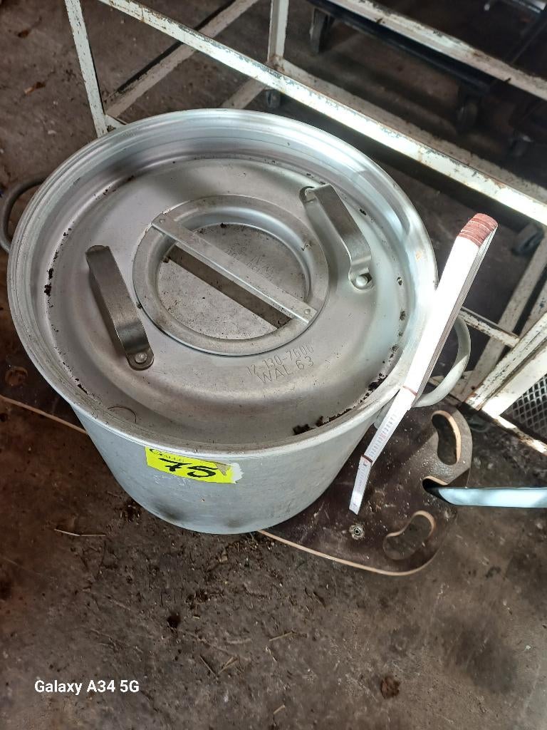 Grote aluminium steelpan zie details, Huis en Inrichting, Keuken | Potten en Pannen, Ophalen, Gebruikt, Aluminium, Overige typen