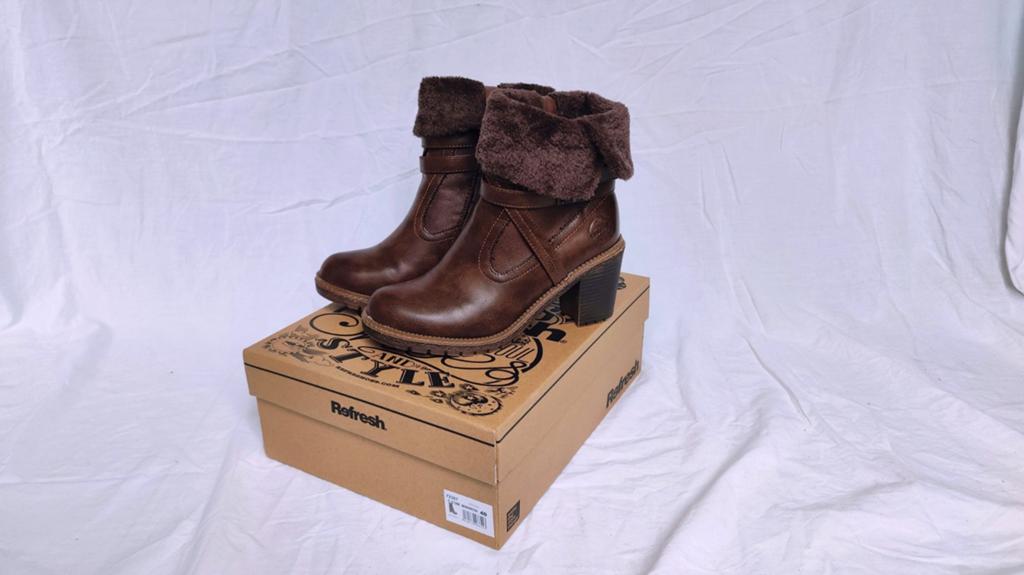 Refresh maat 40 damesschoenen, Kleding | Dames, Schoenen, Ophalen, Bruin, Lage of Enkellaarzen, Nieuw