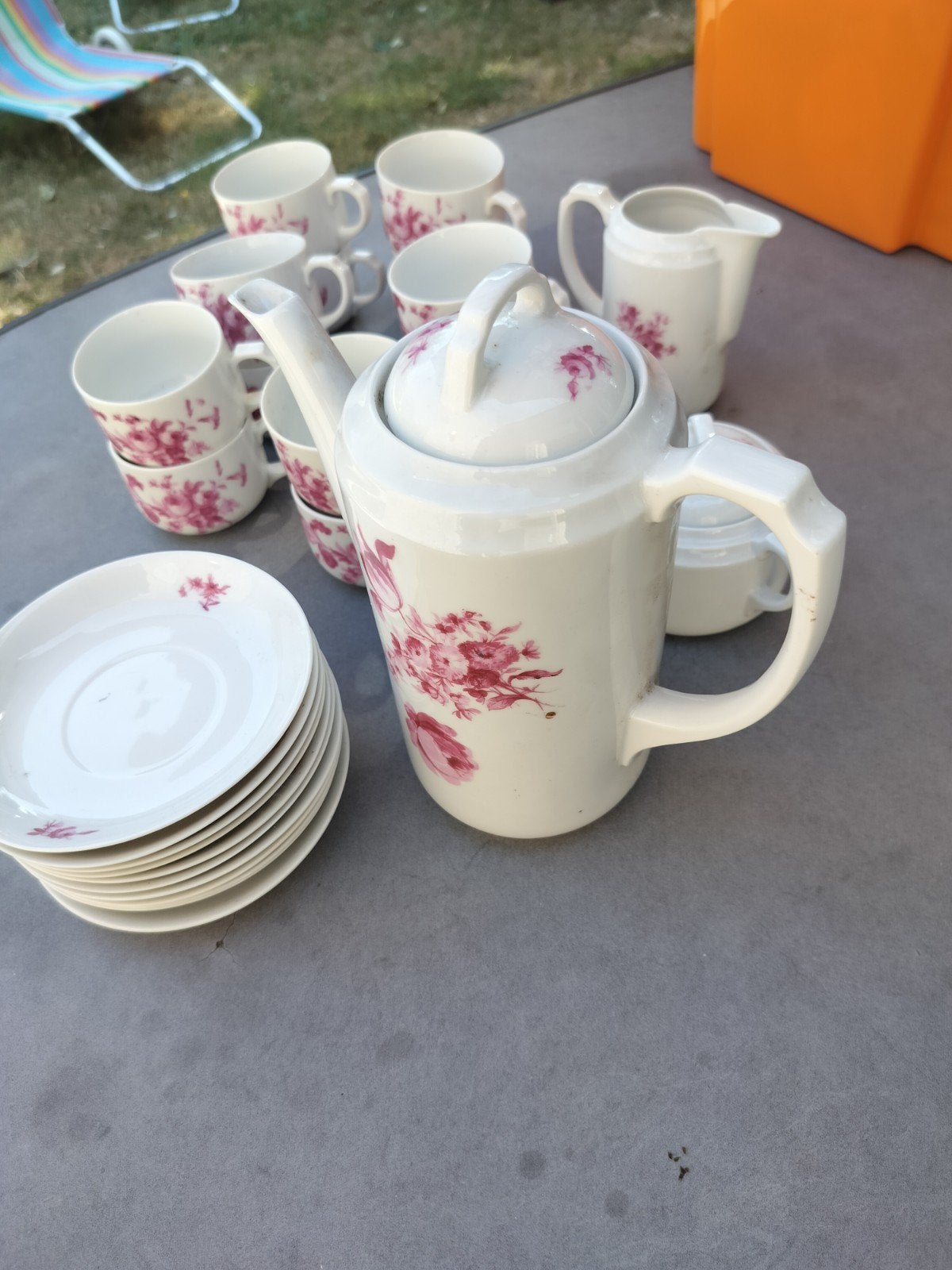 27 delig porseleinen koffie servies zonder kentekens., Antiek en Kunst, Ophalen of Verzenden