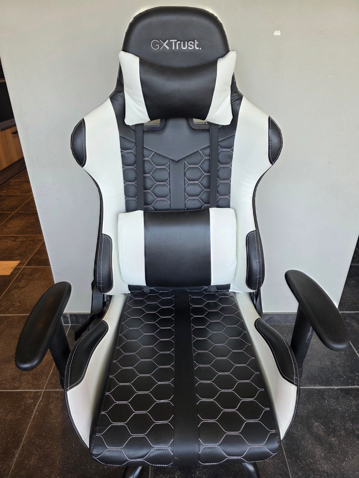 Trust GXT 708 Resto game chair, Huis en Inrichting, Bureaustoelen, Ophalen