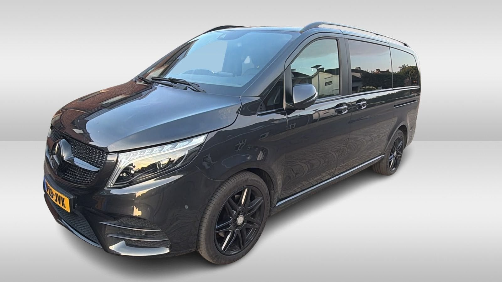 Mercedes-Benz V-klasse 300d Edition AMG-Line DC (wordt verwa, Autos, Mercedes-Benz, Argent ou Gris, Achat, 206 g/km, Diesel