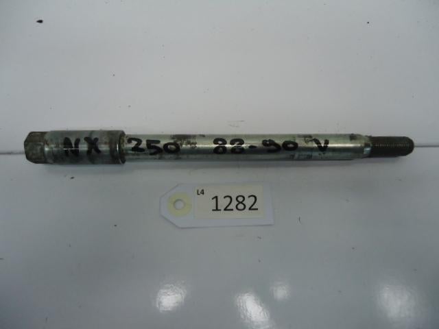 NX250 Dominator 1988 - 1990 Honda As As voorwiel D1-33442, Motoren
