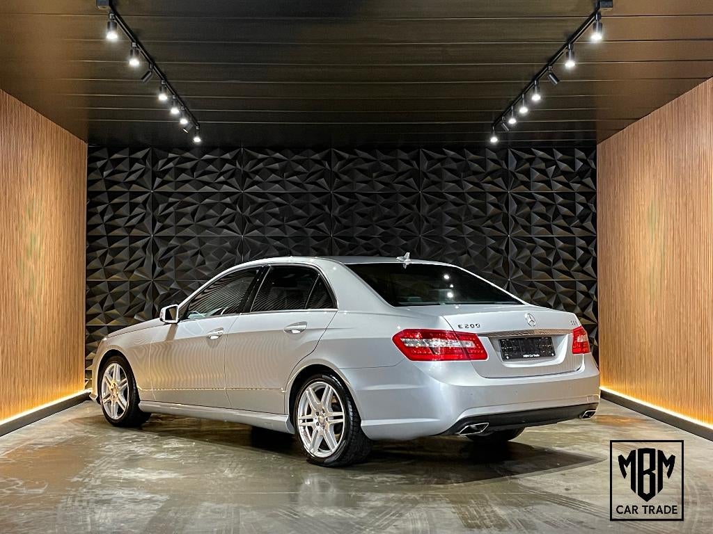 ✅ Mercedes E 200 CDI GARANTIE AMG Pack Avantgarde Automaat, Auto's, Mercedes-Benz, Achterwielaandrijving, Zwart, 4 cilinders, Bedrijf
