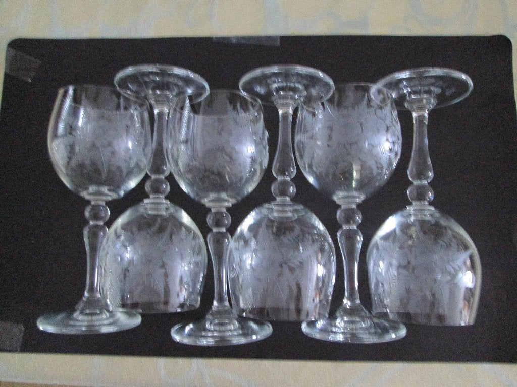 6 kristallen ,geslepen wijnglazen met bloemen motief, Antiek en Kunst, Antiek | Glaswerk en Kristal, Ophalen of Verzenden