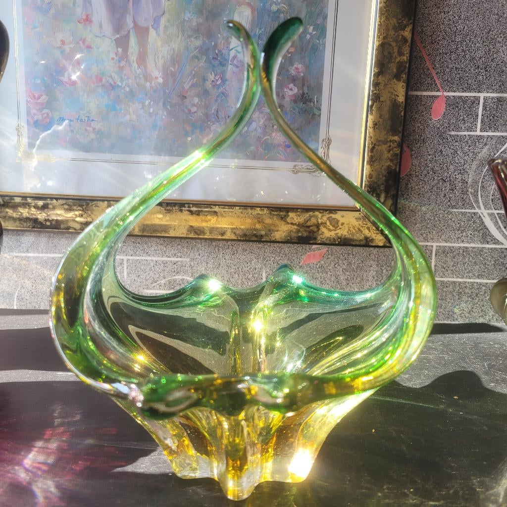 Panier sculptural en verre d’art – Style Murano Sommerso, Ophalen