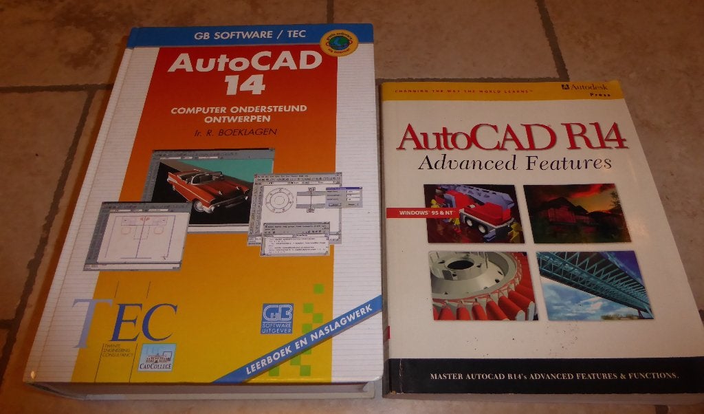2 livres « Autocad », Livres, Enlèvement, Comme neuf