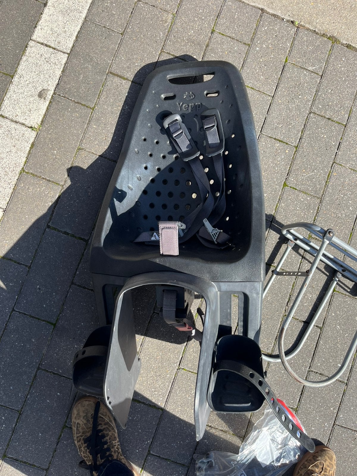 Enkel de fietsstoel thule Yepp maxi, Ophalen, Gebruikt, Achterzitje