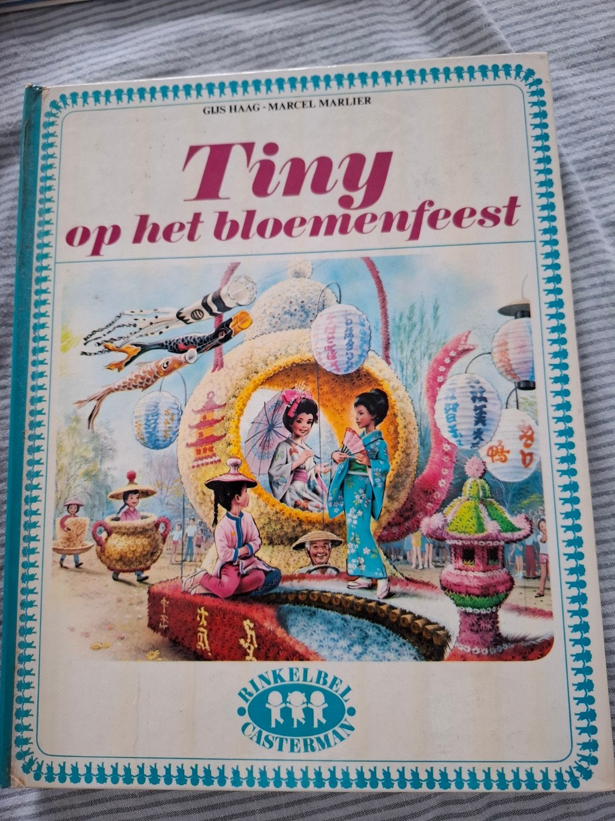 Tiny à la fête des fleurs, Livres, Enlèvement