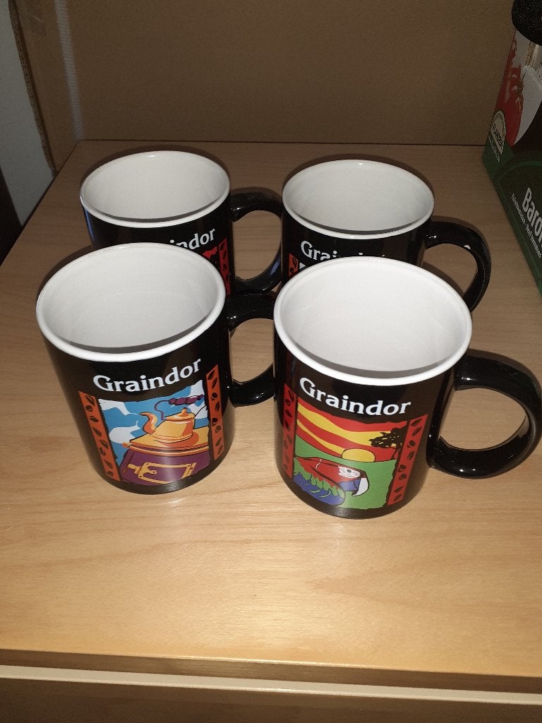 Mugs GRAINDOR NOIR AVEC DESSINS (le de 4), Enlèvement, Neuf, Porcelaine, Tasse et/ou soucoupe