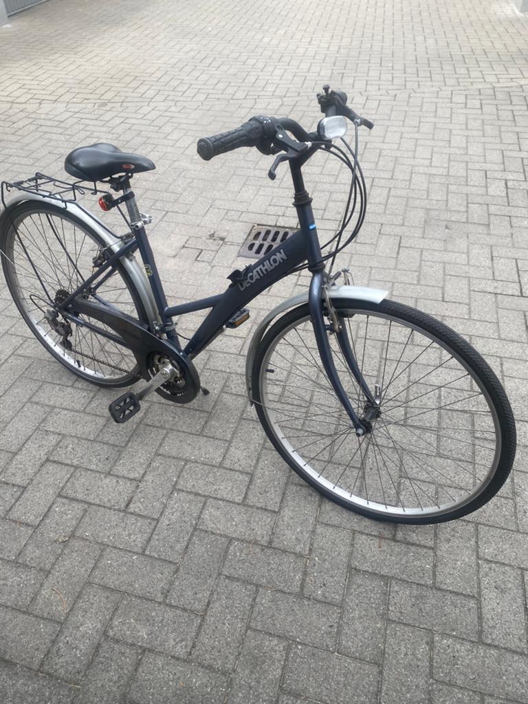 Damesfiets 28 inch, Fietsen en Brommers, Fietsen | Dames | Sportfietsen en Toerfietsen, Ophalen of Verzenden, Zo goed als nieuw