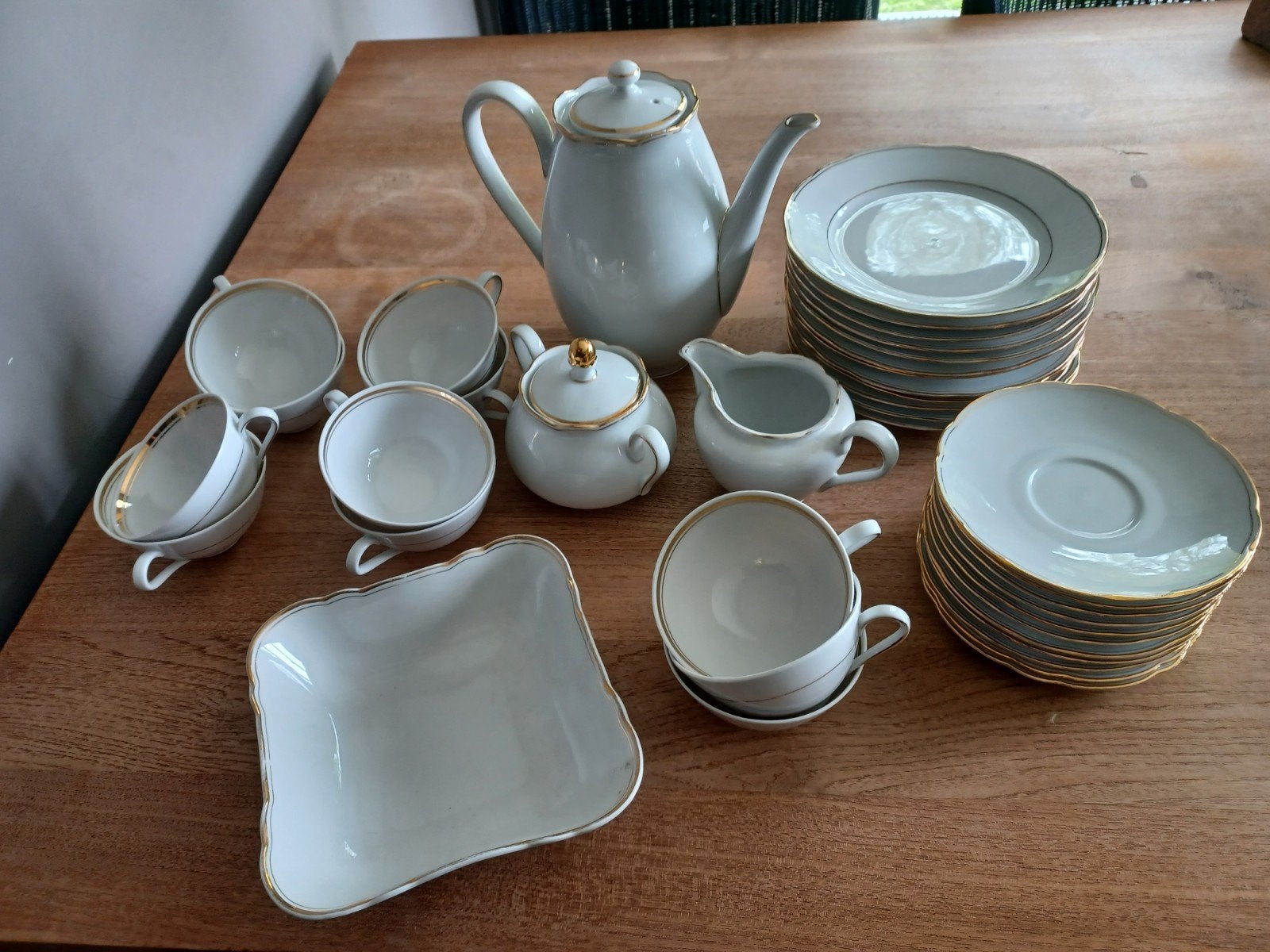 Koffieservies, Ophalen