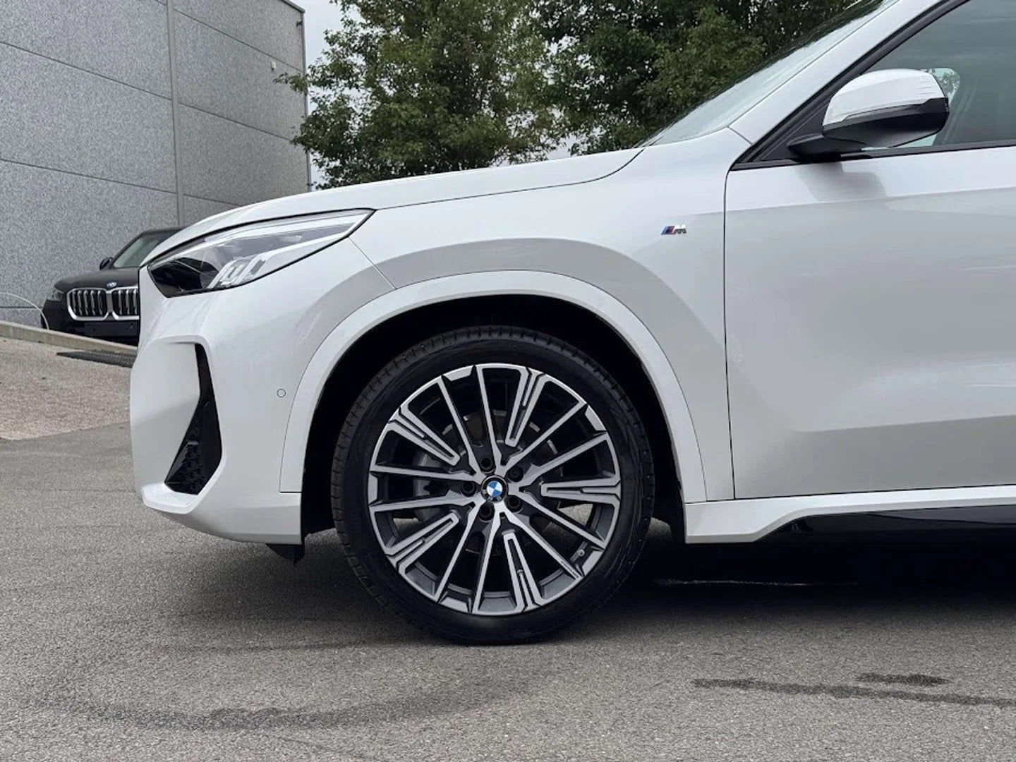 BMW X1 sDrive18i M Sport / PANODAK / TREKHAAK / DODE HOEK, Autos, Entreprise, 5 portes, 5 places, Automatique