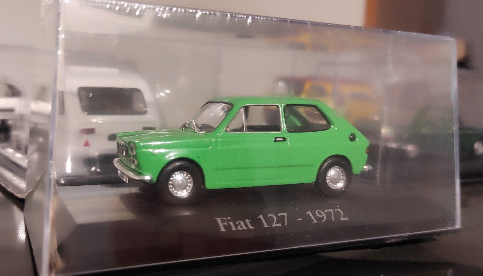 Fiat 127 groen 1972 1:43 in vitrinedoosje (nog in folie), Ophalen of Verzenden